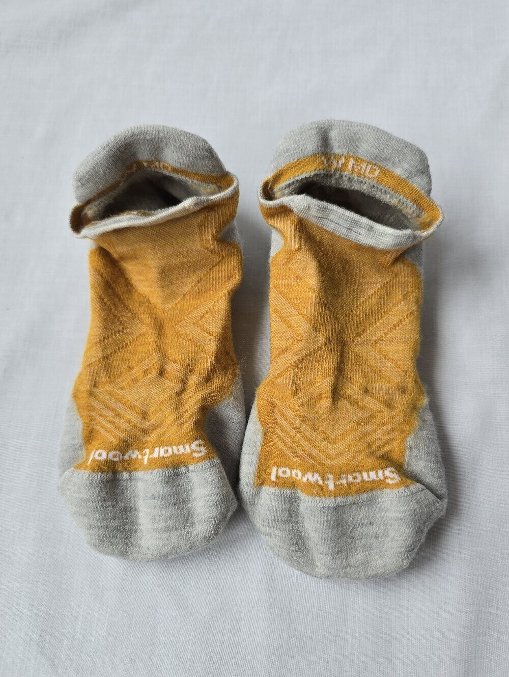 Smartwool▪️Run Low Ankle Socks Bundle- Mustard/Grey & Turquoise/Black - Picture 3 of 12